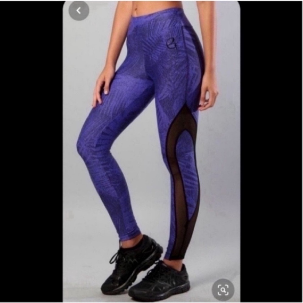 Equilibrium purple mesh hi waisted leggings S